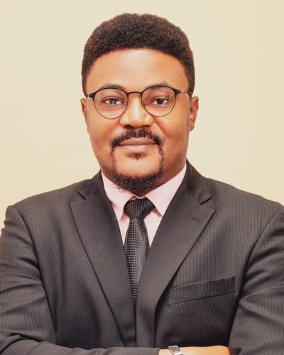 Olushola Headshot Olushola Headshot
